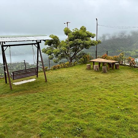 Paramount 3 Ac Bedrooms Hall Garden With Lake View Панчгани Екстериор снимка