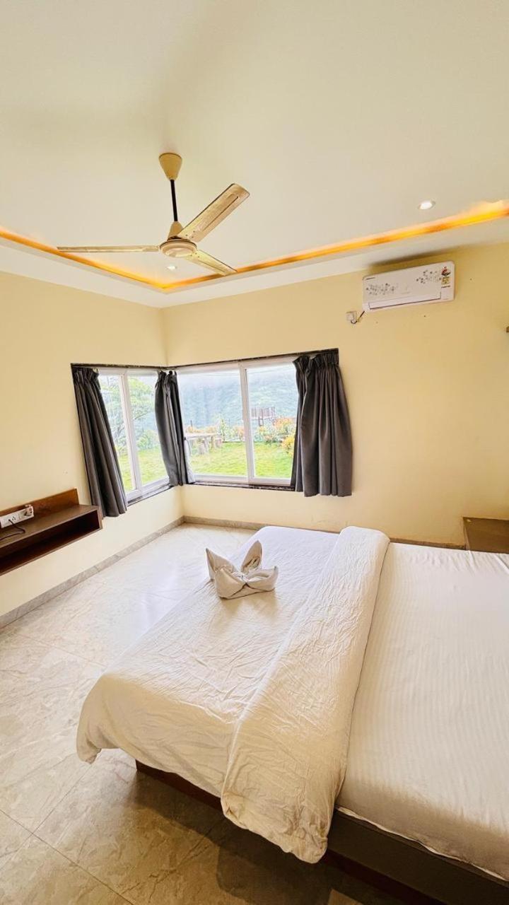 Paramount 3 Ac Bedrooms Hall Garden With Lake View Панчгани Екстериор снимка