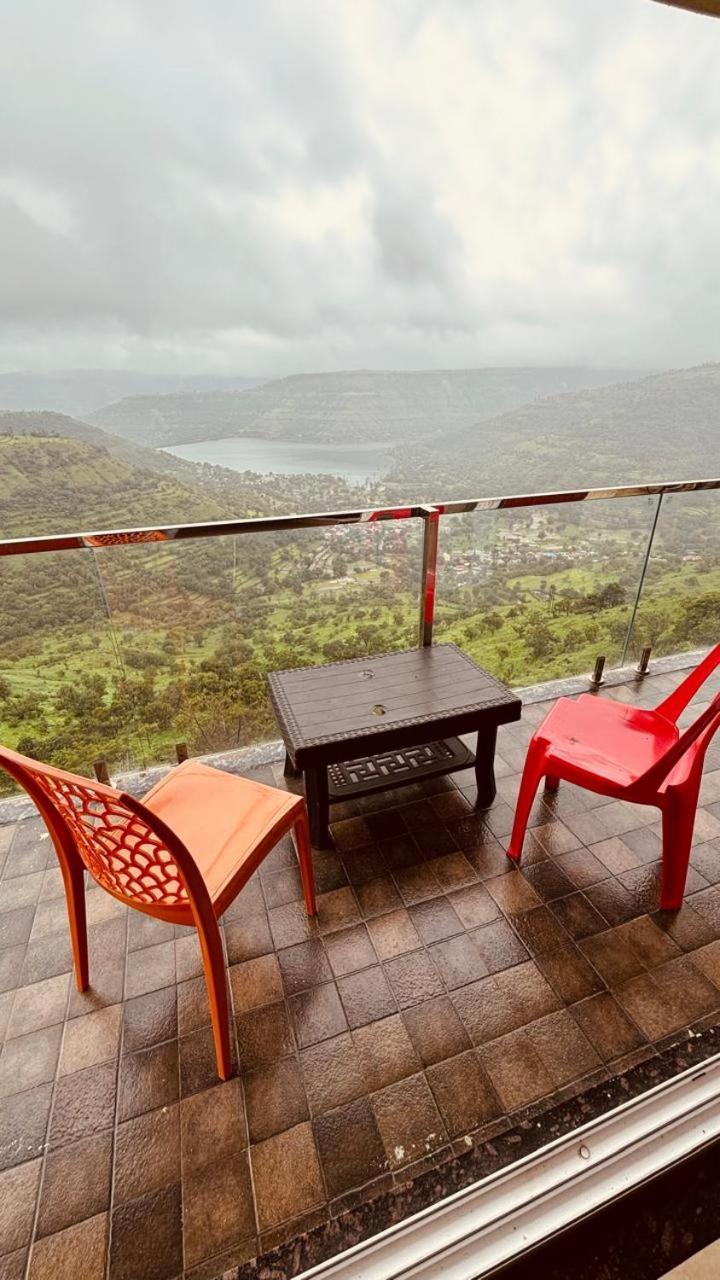 Paramount 3 Ac Bedrooms Hall Garden With Lake View Панчгани Екстериор снимка