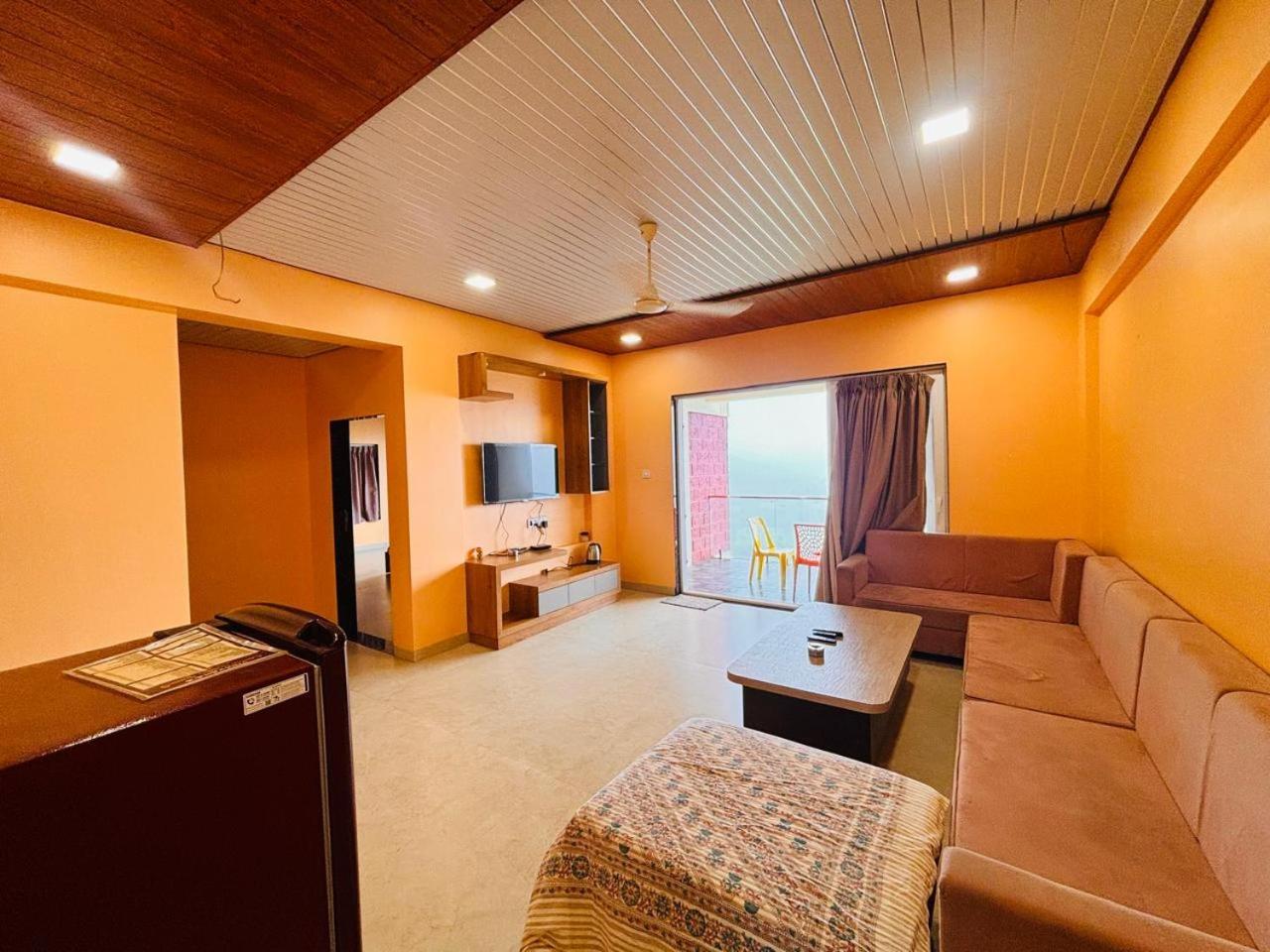 Paramount 3 Ac Bedrooms Hall Garden With Lake View Панчгани Екстериор снимка
