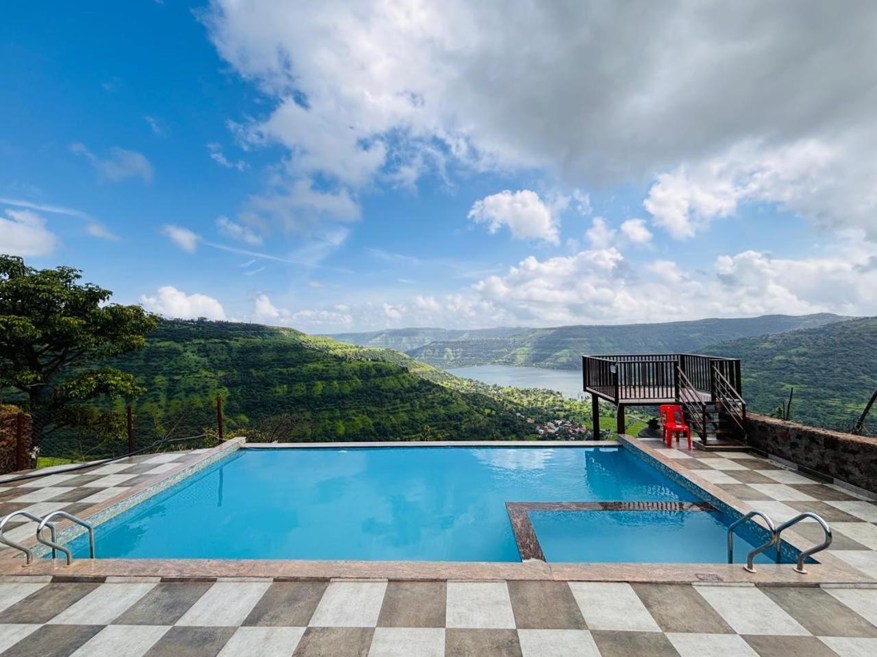 Paramount 3 Ac Bedrooms Hall Garden With Lake View Панчгани Екстериор снимка