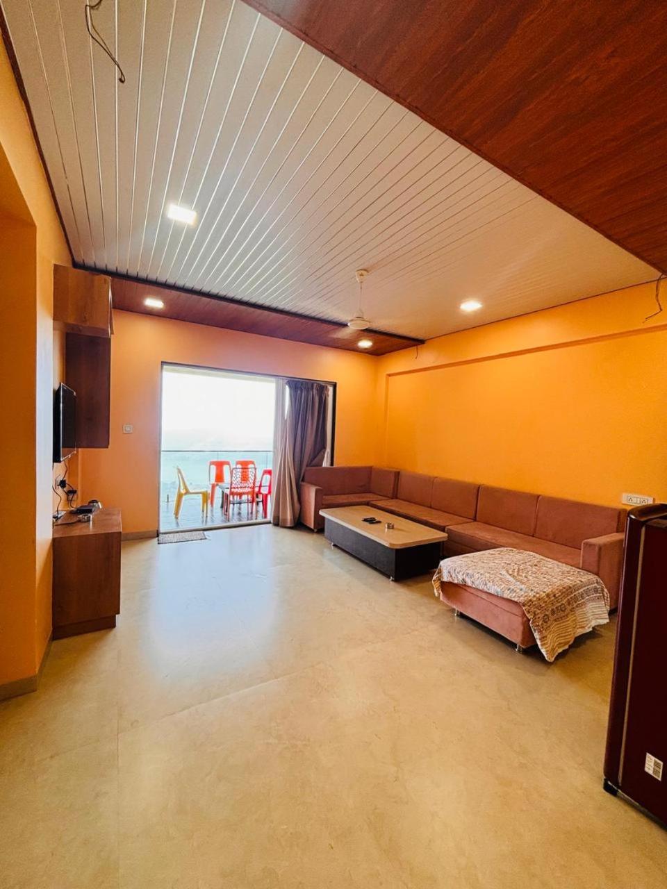 Paramount 3 Ac Bedrooms Hall Garden With Lake View Панчгани Екстериор снимка