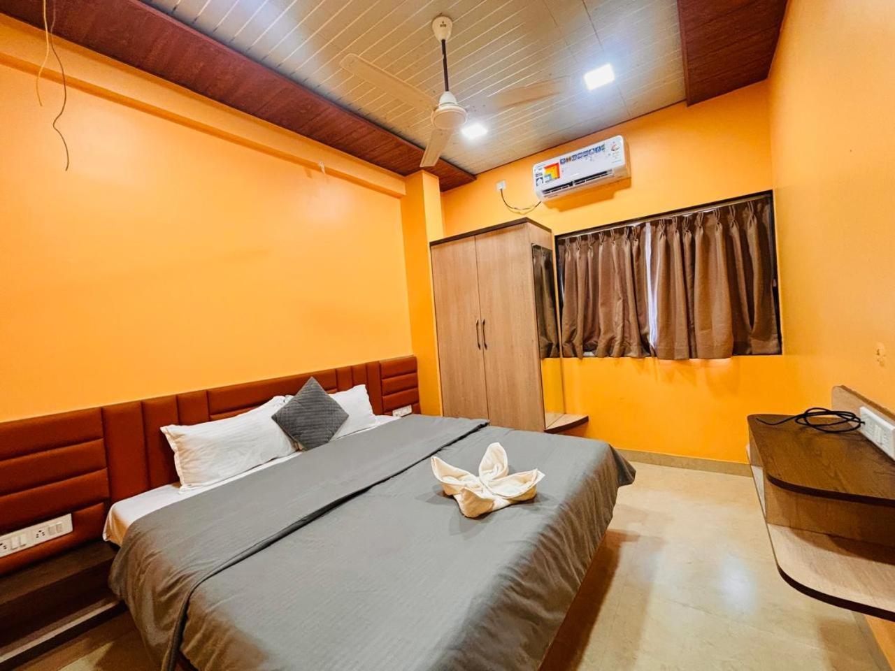 Paramount 3 Ac Bedrooms Hall Garden With Lake View Панчгани Екстериор снимка